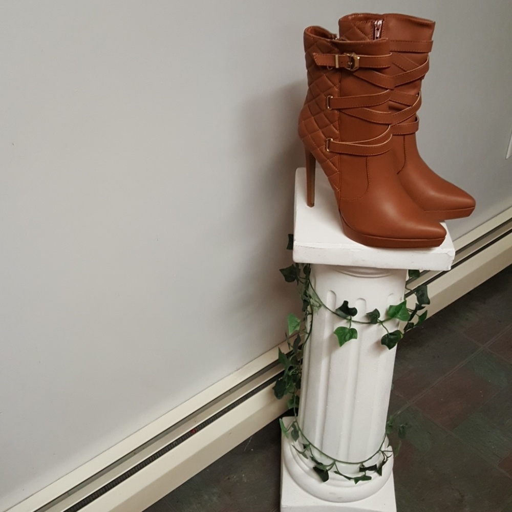 Ladies  Boots
